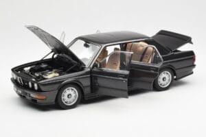BMW M535i E28 Diamond Μαύρο AUTOart 1:18 75162 Μέταλλο - εικόνα 2 από 8