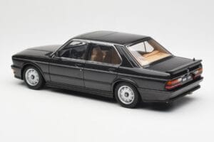 BMW M535i E28 Diamond Μαύρο AUTOart 1:18 75162 Μέταλλο - εικόνα 7 από 8