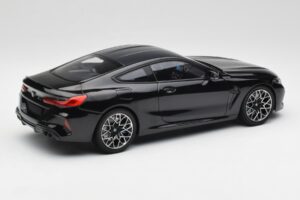 BMW M8 F92 Μαύρο Ζαφείρι Minichamps 1:18 110029021 Μέταλλο - εικόνα 3 από 8