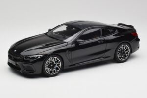 BMW M8 F92 Μαύρο Ζαφείρι Minichamps 1:18 110029021 Μέταλλο