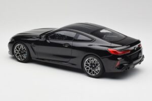 BMW M8 F92 Μαύρο Ζαφείρι Minichamps 1:18 110029021 Μέταλλο - εικόνα 7 από 8
