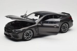 BMW M8 F92 Grey Metallic Minichamps 1:18 110029022 Μέταλλο - εικόνα 2 από 8