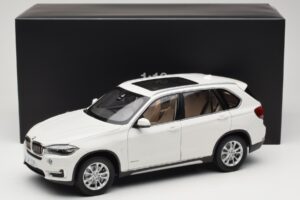 BMW X5 E70 Alpine White Paragon 1:18 PA-97073 Μέταλλο - εικόνα 8 από 8