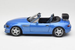 BMW Z3 M Roadster Με Σχάρα Αποσκευών Μπλε Μεταλλικό UT Models 1:18 20416 Μέταλλο - εικόνα 4 από 8