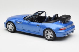 BMW Z3 M Roadster Με Σχάρα Αποσκευών Μπλε Μεταλλικό UT Models 1:18 20416 Μέταλλο - εικόνα 7 από 8