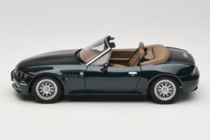 BMW Z3 Roadster 2.8 Σκούρο Πράσινο Έκδοση Αντιπροσώπου UT Models 1:18 80439411713 Μέταλλο - εικόνα 4 από 8