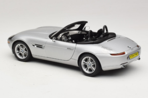 BMW Z8 Ασημί 007 The World Is Not Enough AUTOart 1:18 70511 Μέταλλο - εικόνα 7 από 8