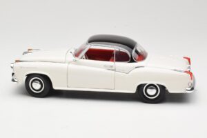Borgward Isabella Coupe Λευκό Revell 1:18 08982-W1 Μέταλλο - εικόνα 4 από 8