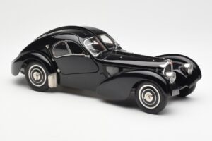 Bugatti 57SC Atlantic Μαύρο CMC 1:18 M-085 Μέταλλο - εικόνα 4 από 6