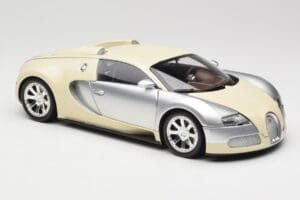 Bugatti Veyron Edition Centenaire Chrome Beige Minichamps 1:18 100110854 Μέταλλο - εικόνα 6 από 8