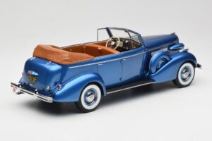 Buick Roadmaster 80-C Four Door Phaeton Blue Metallic BoS Models 1:18 BOS372 Ρητίνη - εικόνα 2 από 6