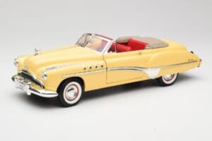 Buick Roadmaster Chrome Yellow Motormax 1:18 23124646-M17 Μέταλλο