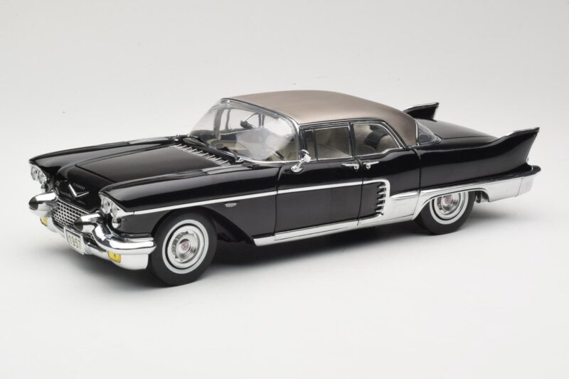 Cadillac Brougham Μαύρο Sun Star 1:18 4001 Μέταλλο