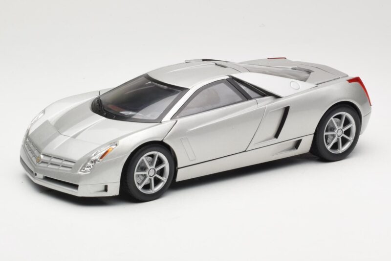 Cadillac Cien Ασημί Hot Wheels 1:18 57296 Μέταλλο