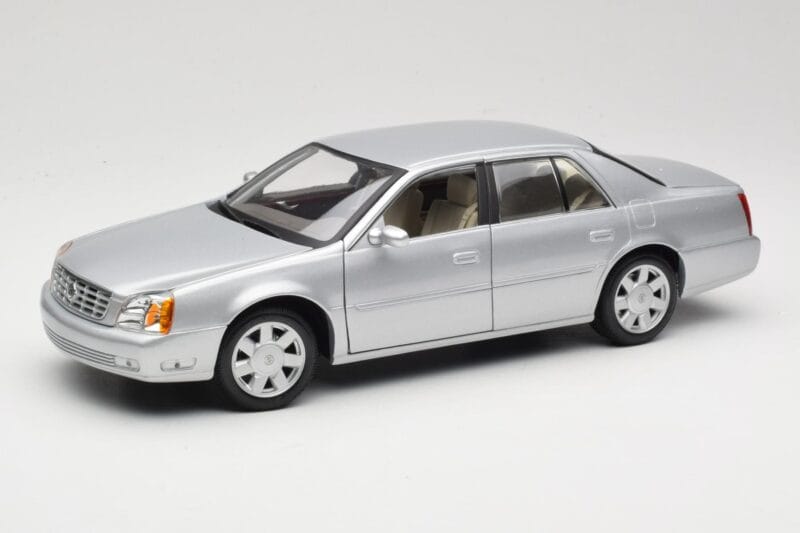 Cadillac DeVille DTS Maisto 1:18 56061 Μέταλλο