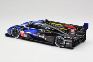 Cadillac V-Series.R LMDh #2 E. Bamber / A. Lynn / R. Westbrook Chip Ganassi Racing 24 Hours of Le Mans 2023 TopSpeed 1:18 TS0 - εικόνα 4 από 5