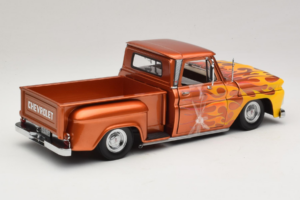Chevrolet C-10 Stepside Pickup Lowrider Πορτοκαλί με Φλόγα Sun Star 1:18 1392 Μέταλλο - εικόνα 2 από 6
