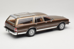 Chevrolet Caprice Estate Wagon Μπεζ MCG 1:18 MCG18476 Μέταλλο - εικόνα 2 από 6
