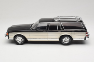Chevrolet Caprice Estate Wagon Ασημί & Γκρι MCG 1:18 MCG18478 Μέταλλο - εικόνα 3 από 6