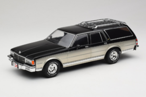 Chevrolet Caprice Estate Wagon Ασημί & Γκρι MCG 1:18 MCG18478 Μέταλλο