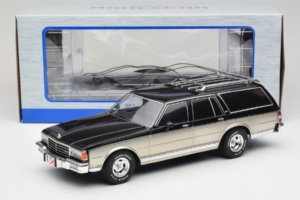Chevrolet Caprice Estate Wagon Ασημί & Γκρι MCG 1:18 MCG18478 Μέταλλο - εικόνα 6 από 6