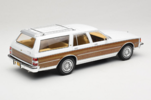 Chevrolet Caprice Estate Wagon Λευκό MCG 1:18 MCG18475 Μέταλλο - εικόνα 2 από 6