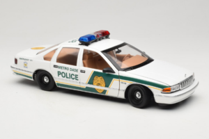 Chevrolet Caprice Metro Dade Αστυνομία UT Models 1:18 21024 Μέταλλο - εικόνα 6 από 8