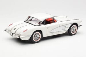 Chevrolet Corvette C1 Spider Hard Top Snowcrest Λευκό AUTOart 1:18 71147 Μέταλλο - εικόνα 3 από 8
