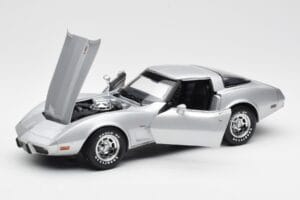 Chevrolet Corvette C3 Ασημί UT Models 1:18 21072 Μέταλλο - εικόνα 2 από 8