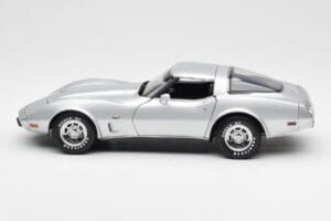 Chevrolet Corvette C3 Ασημί UT Models 1:18 21072 Μέταλλο - εικόνα 4 από 8