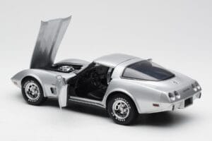 Chevrolet Corvette C3 Ασημί UT Models 1:18 21072 Μέταλλο - εικόνα 5 από 8