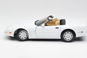 Chevrolet Corvette C4 Καμπριολέ Λευκό Maisto 1:18 32830 Μέταλλο - εικόνα 4 από 8