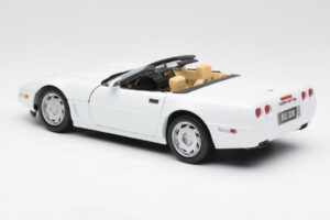 Chevrolet Corvette C4 Καμπριολέ Λευκό Maisto 1:18 32830 Μέταλλο - εικόνα 7 από 8