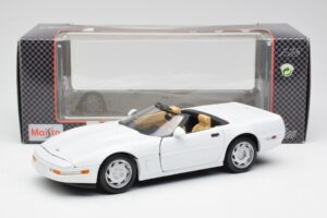 Chevrolet Corvette C4 Καμπριολέ Λευκό Maisto 1:18 32830 Μέταλλο - εικόνα 8 από 8