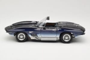Chevrolet Corvette Mako Shark Σκούρο Μπλε UT Models 1:18 21061 Μέταλλο - εικόνα 4 από 8