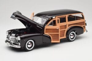 Chevrolet Fleetmaster Woody Μαύρο & Wood Panels Maisto 1:18 43697545B Μέταλλο - εικόνα 2 από 8