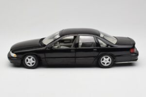Chevrolet Impala SS Μαύρο UT Models 1:18 21031 Μέταλλο - εικόνα 4 από 8