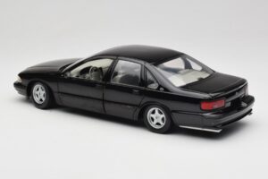 Chevrolet Impala SS Μαύρο UT Models 1:18 21031 Μέταλλο - εικόνα 7 από 8