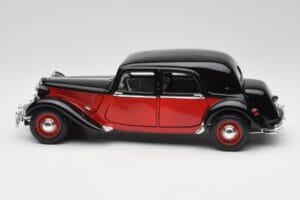 Citroen 15CV 6 Cyl Μαύρο & Κόκκινο Valmy Maisto 1:18 56009 Μέταλλο - εικόνα 4 από 8