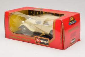 Citroen 15CV Traction Avant Μπεζ Bburago 1:24 1501-B1 Μέταλλο - εικόνα 3 από 3