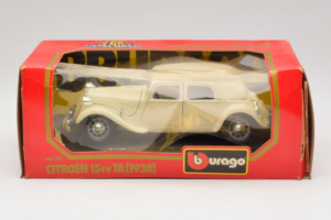 Citroen 15CV Traction Avant Μπεζ Bburago 1:24 1501-B1 Μέταλλο
