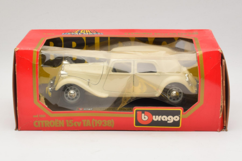 Citroen 15CV Traction Avant Μπεζ Bburago 1:24 Citroen 15CV Traction Avant Μπεζ Bburago 1:24 1501-B1 Μέταλλο