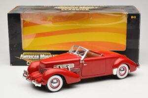 Cord 812 Καμπριολέ Κόκκινο American Muscle 1:18 32158 Μέταλλο - εικόνα 8 από 8