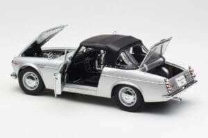 Datsun Fairlady 2000 SR311 Roadster Ασημί AUTOart 1:18 77432 Μέταλλο - εικόνα 5 από 8