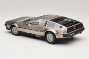 DeLorean DMC-12 Ασημί Sun Star 1:18 2703 Μέταλλο - εικόνα 5 από 6