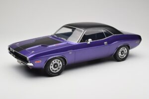 Dodge Challenger R/T Plum Crazy Otto 1:12 G083 Ρητίνη