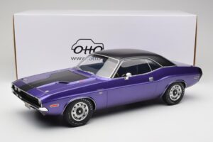 Dodge Challenger R/T Plum Crazy Otto 1:12 G083 Ρητίνη - εικόνα 6 από 6