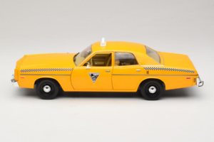 Dodge Monaco Taxi Rocky III GreenLight 1:18 19111 Μέταλλο - εικόνα 4 από 8