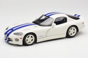 Dodge Viper GTS Stone White GT Spirit 1:18 GT940 Ρητίνη