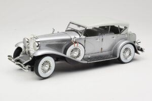 Duesenberg SJ Ασημί GreenLight 1:18 13525 Μέταλλο